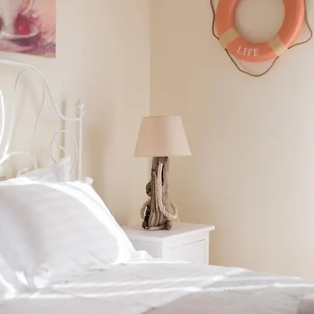 Semesterbostad Angels Maisonette